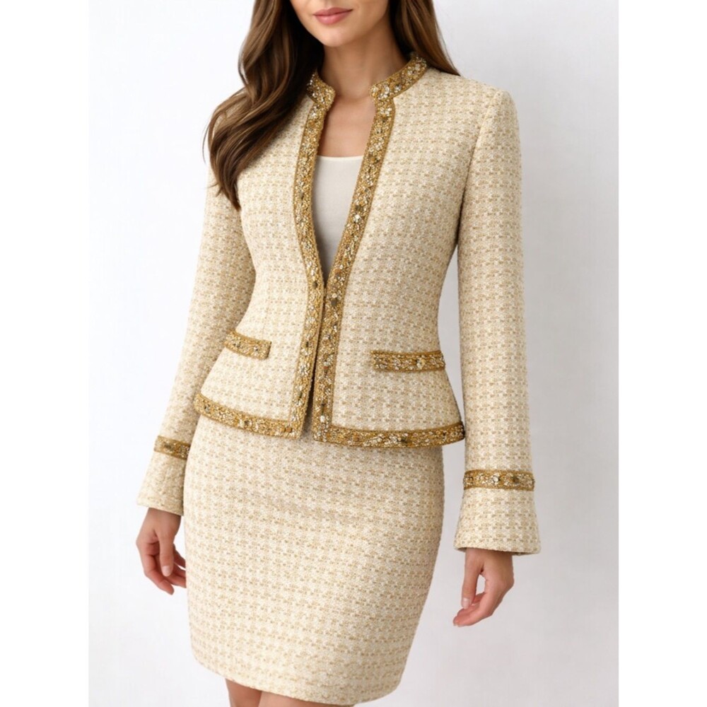 Escada Tweed Skirt Suit EU 36 US 4/6 Cream Gold Beaded Jacket Set Wool Blend VTG